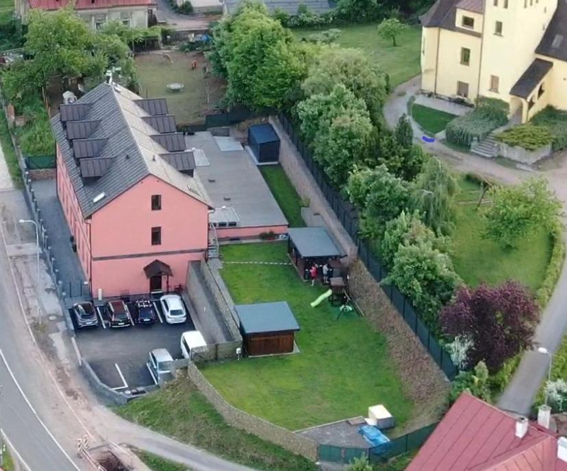 Apartmanovy Dum Sklipek Trutnov Esterno foto