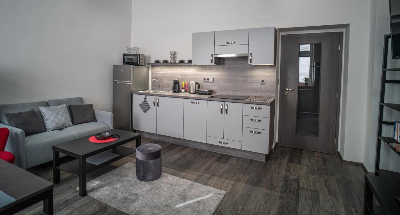 Apartmanovy Dum Sklipek Trutnov Esterno foto