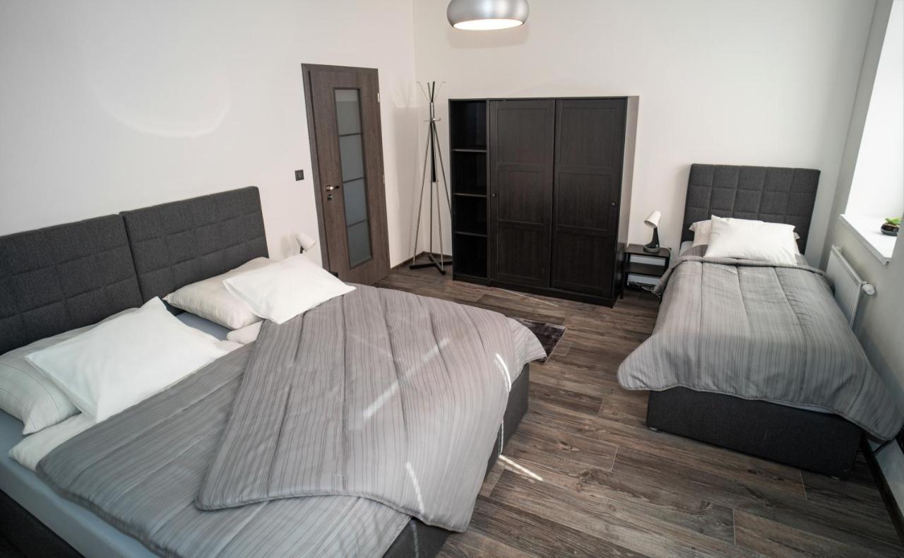 Apartmanovy Dum Sklipek Trutnov Esterno foto