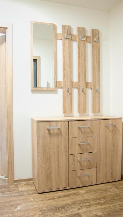 Apartmanovy Dum Sklipek Trutnov Esterno foto