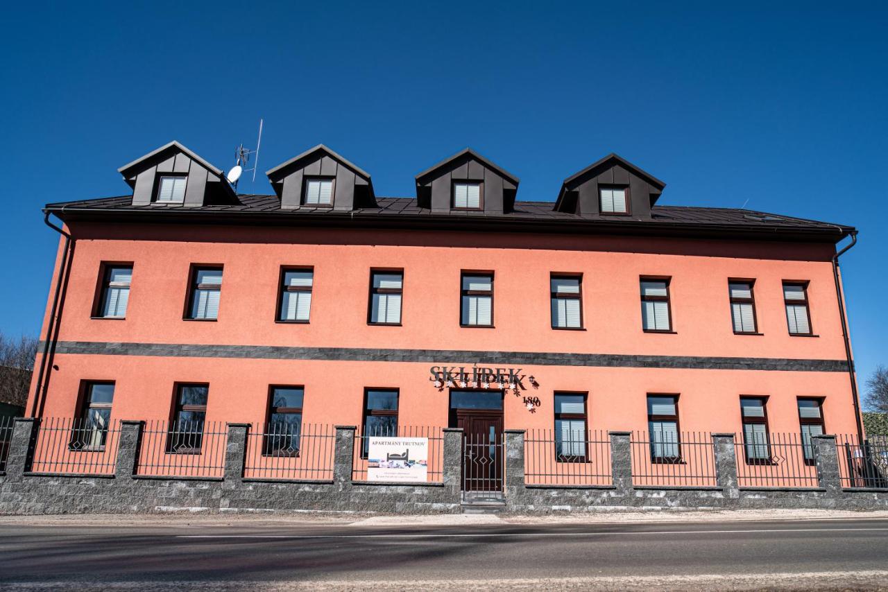 Apartmanovy Dum Sklipek Trutnov Esterno foto