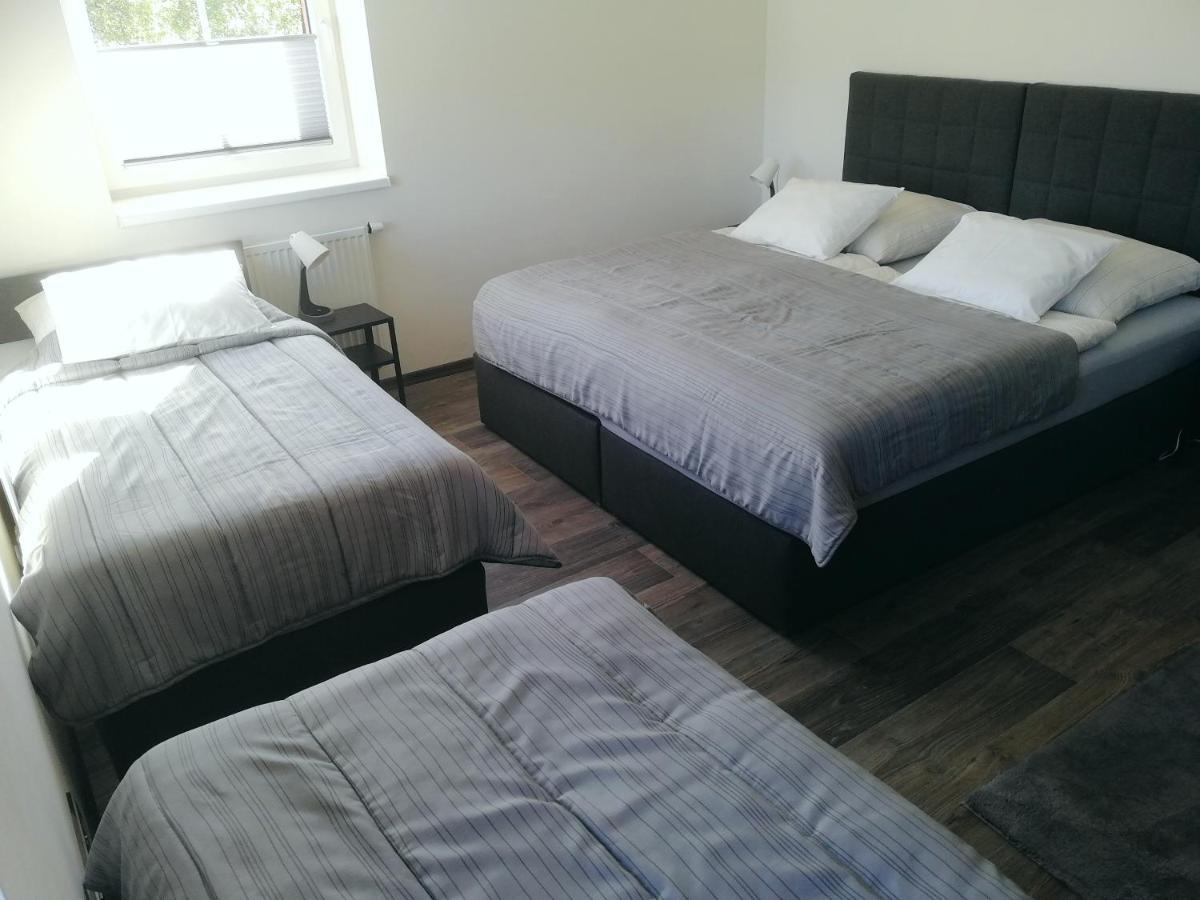 Apartmanovy Dum Sklipek Trutnov Esterno foto
