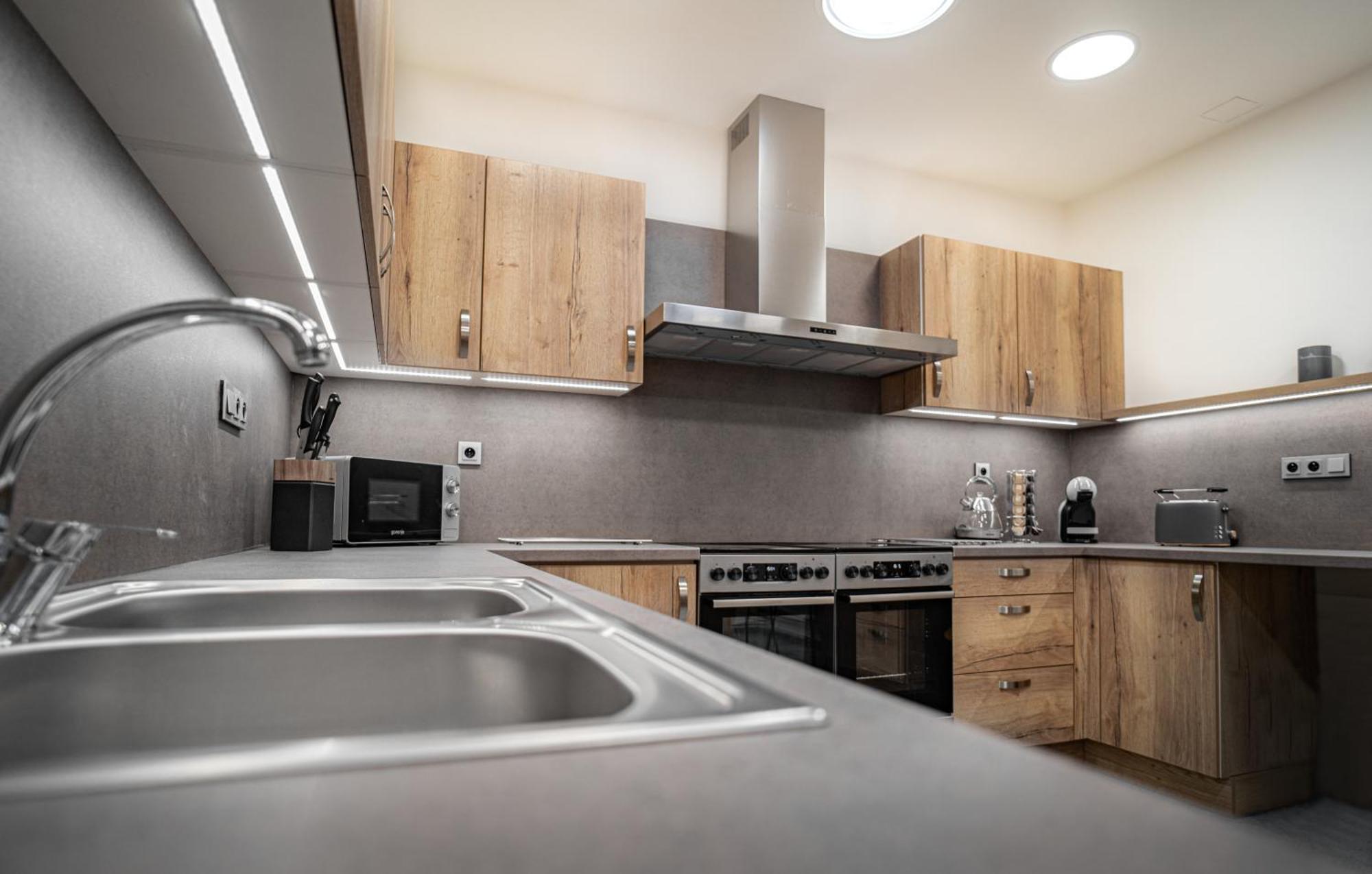 Apartmanovy Dum Sklipek Trutnov Esterno foto