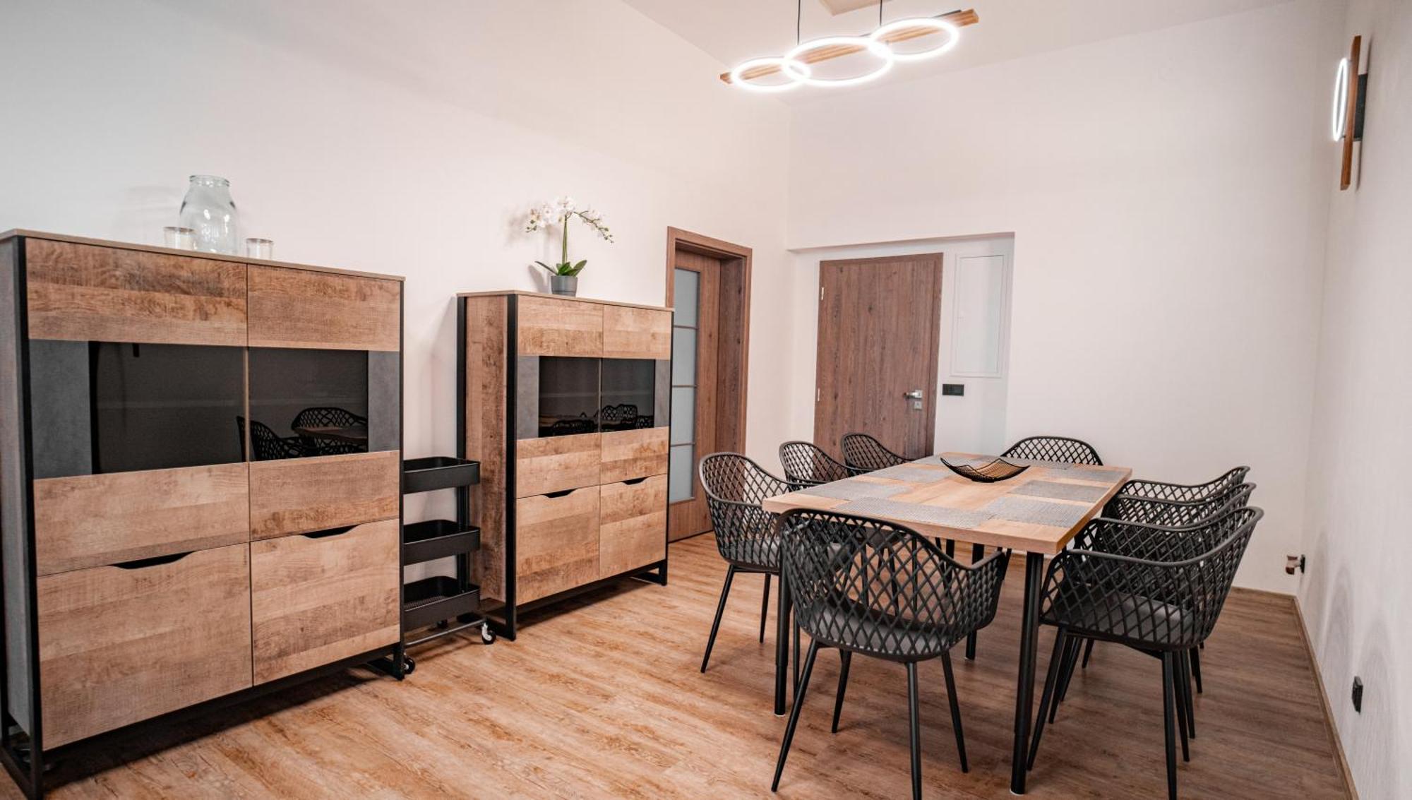 Apartmanovy Dum Sklipek Trutnov Esterno foto